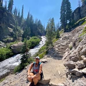 Meet your Posher, Kayley